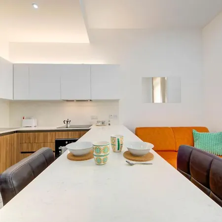 Casa Elena, Private Garden, Office,1 Minute To The Sea By Haven & Keys Malta * Sliema