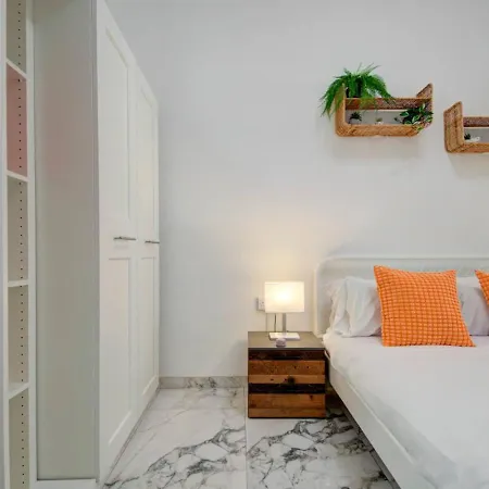 Casa Elena, Private Garden, Office,1 Minute To The Sea By Haven & Keys Malta Appartement Sliema