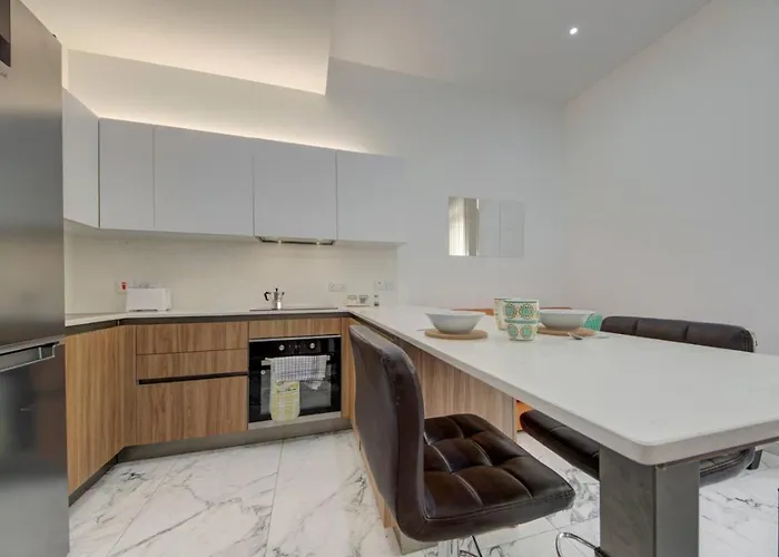 Casa Elena, Private Garden, Office,1 Minute To The Sea By Haven & Keys Malta