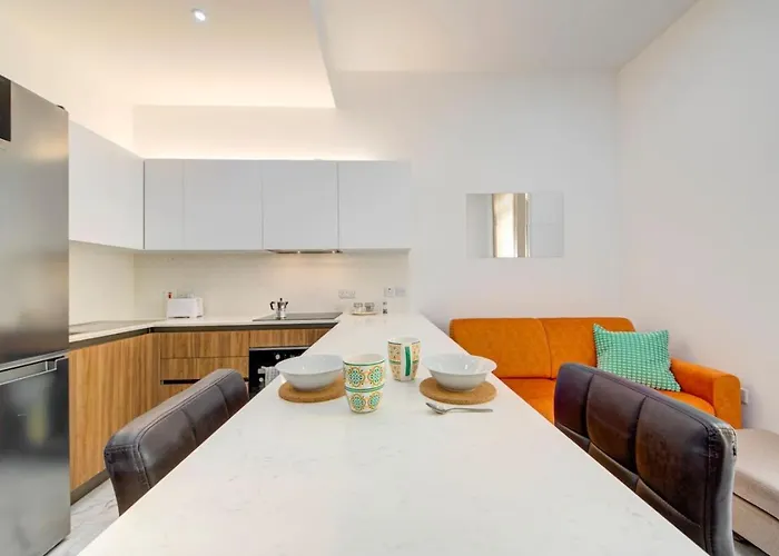 Casa Elena, Private Garden, Office,1 Minute To The Sea By Haven & Keys Malta * סליאמה